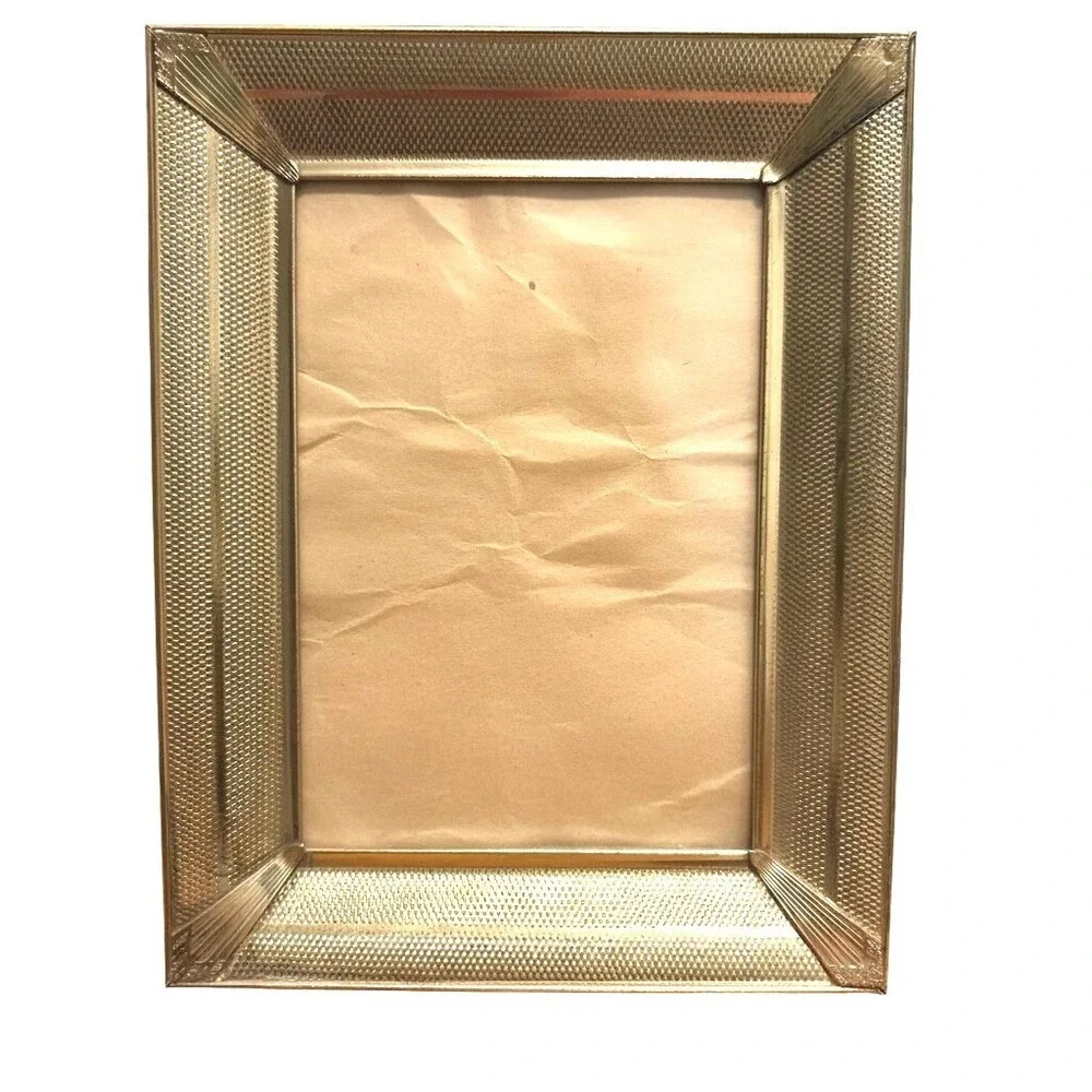 VTG‎ Ornate Gold Metal Picture Frame Gilded Rococo/Victorian Decor Elegant 4x6